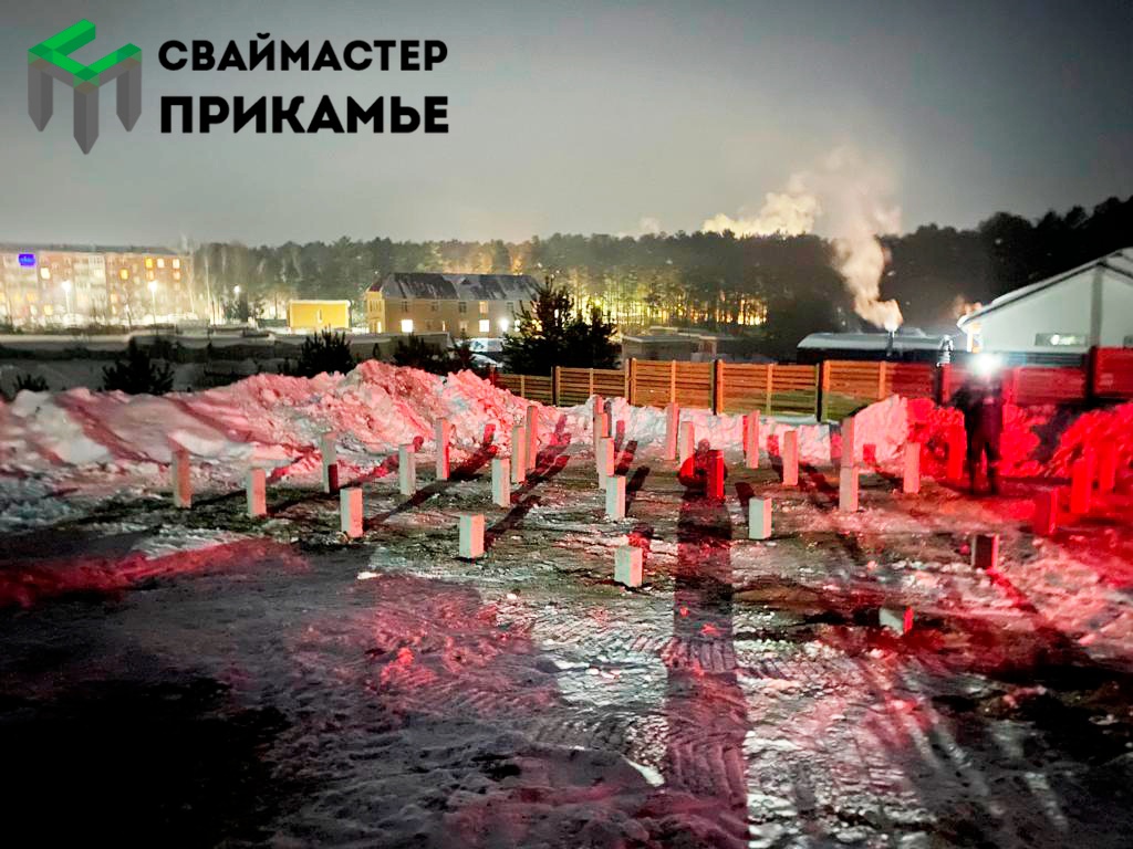 Забивка свай фундамента для дома из бруса в г. Соликамск, Пермский край
